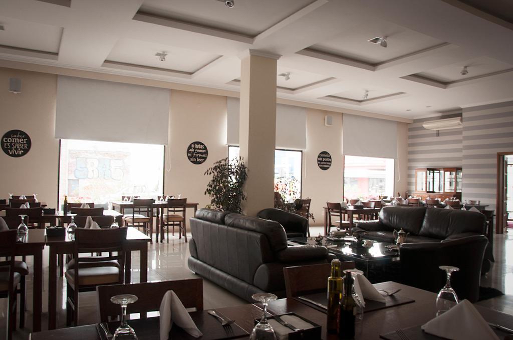 Hotel Maxim Трінідад Екстер'єр фото